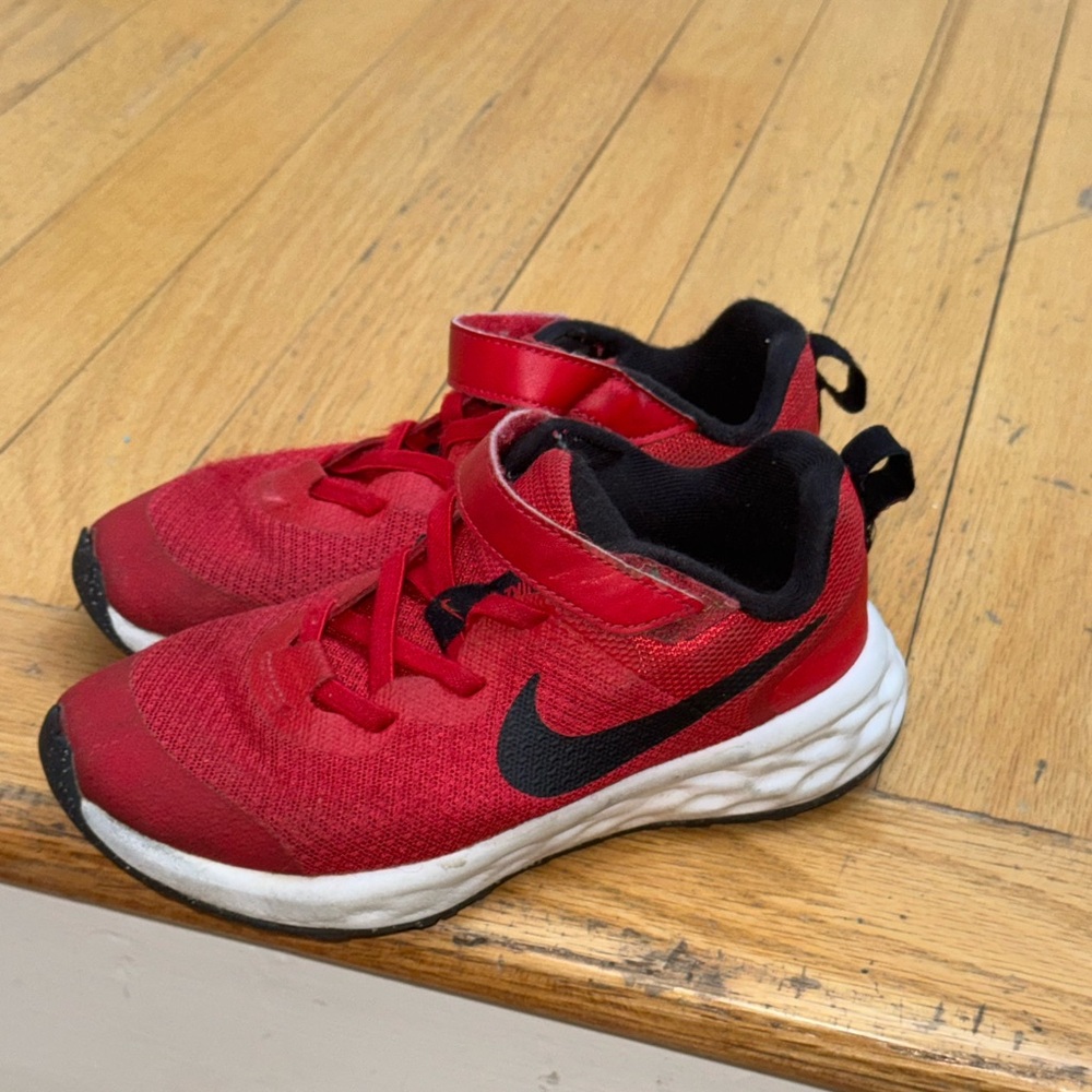 Sz 1 Nike Star Runner Navy Running Sneakers kids